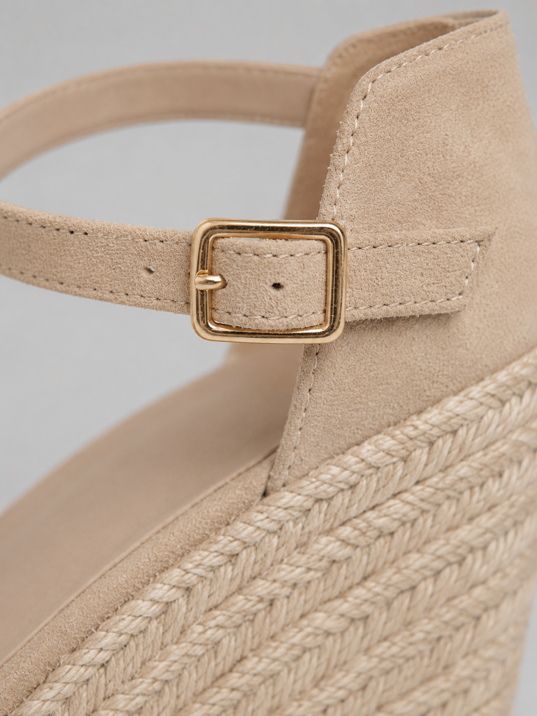 Women's Comfortable Closed Toe Wedge Sandals with Ankle Strap by Tenoura