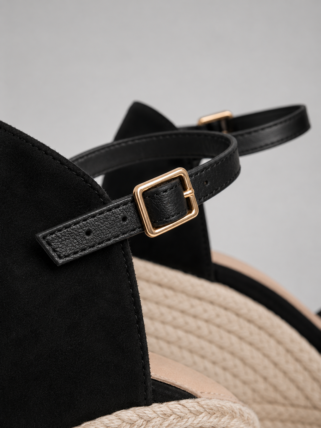Women's Comfortable Closed Toe Wedge Sandals with Ankle Strap by Tenoura