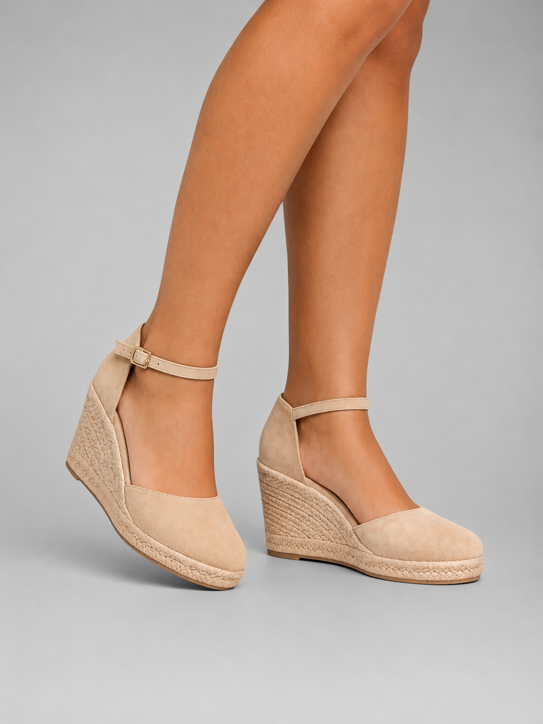 Women's Comfortable Closed Toe Wedge Sandals with Ankle Strap by Tenoura