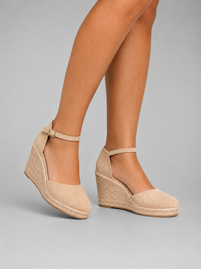 Women's Comfortable Closed Toe Wedge Sandals with Ankle Strap by Tenoura