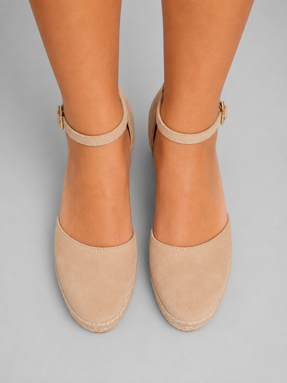 Women's Comfortable Closed Toe Wedge Sandals with Ankle Strap by Tenoura