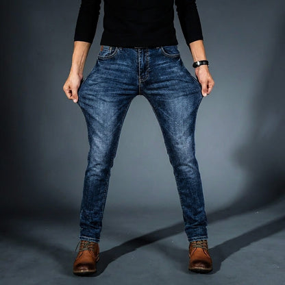 Men's Jeans with stretch for casual days everyday wear